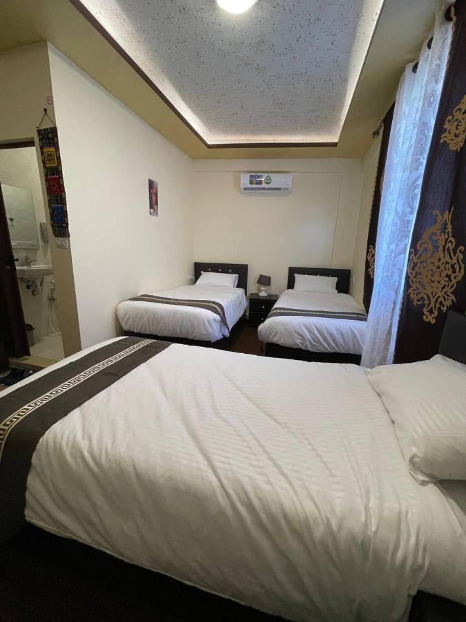 Ad Deir Guesthouse 瓦迪穆萨 外观 照片