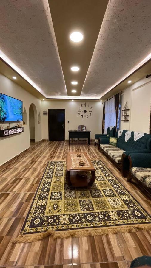 Ad Deir Guesthouse 瓦迪穆萨 外观 照片